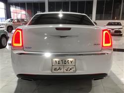 کرایسلەر 300